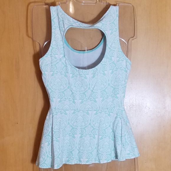 Baby blue bundle! 2 adorable tops, XS/S - Picture 3 of 8